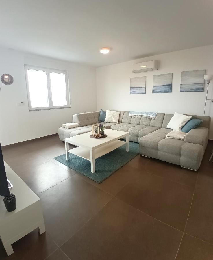 Searenity Pool Suite - Seafront Krmpote-Vodice Ngoại thất bức ảnh