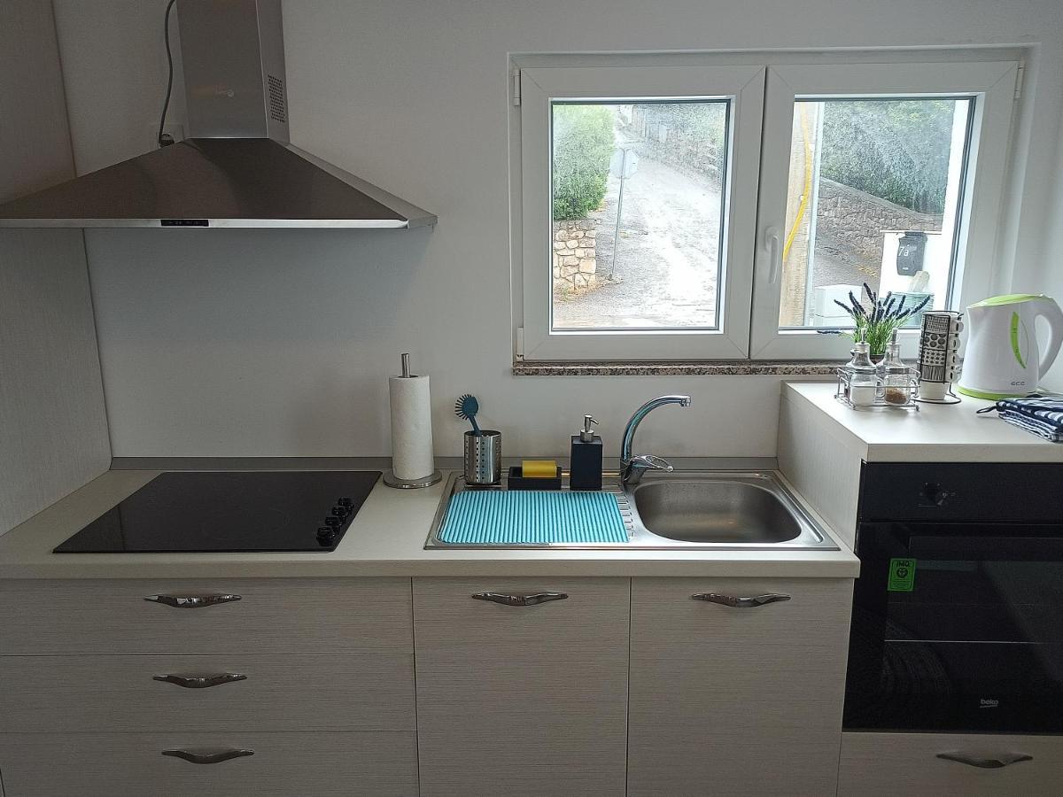 Searenity Pool Suite - Seafront Krmpote-Vodice Ngoại thất bức ảnh