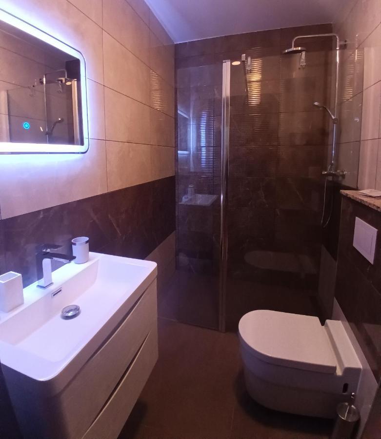 Searenity Pool Suite - Seafront Krmpote-Vodice Ngoại thất bức ảnh